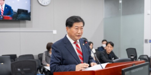 240918 김상곤 의원, 경기도 인공지능 윤리 기반 조성 전국 최초 조례 통과, 산업 중심지 도약의 첫걸음 (2).jpg