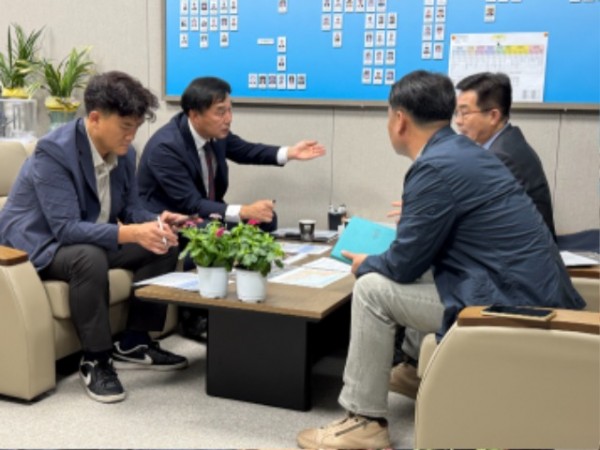 241028 윤종영 의원, 경기북부 농업 R&amp;D센터 설치를 위한 논의 착수 (1).jpg