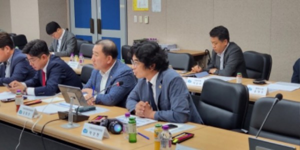 241029 박상현 의원, 생성형 AI기반 경기도 데이터플랫폼 보고회서 도민 중심 성과 필요성 강조 (1).jpg