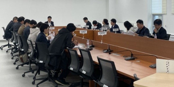 1. 용인특례시가 지역 내 13곳 리모델링주택조합장들과 소통 간담회를 열었다.jpg