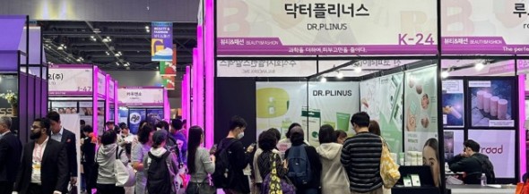 3-1. 10월 31일부터 11월 2일까지 대한민국우수상품전시회(G-FAIR KOREA)에 참가한 관내 중소기업 부스 운영 모습.jpg