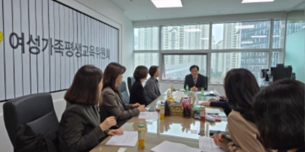 241106 문형근 의원, 경기도 여성인력개발센터 정담회 개최 (1).jpg