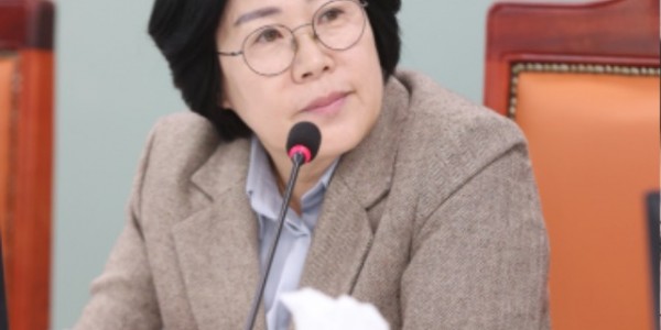 241108 서현옥 의원, 국제협력국 행정사무감사에서 예산 집행 및 사업 효율성 문제 지적.jpg