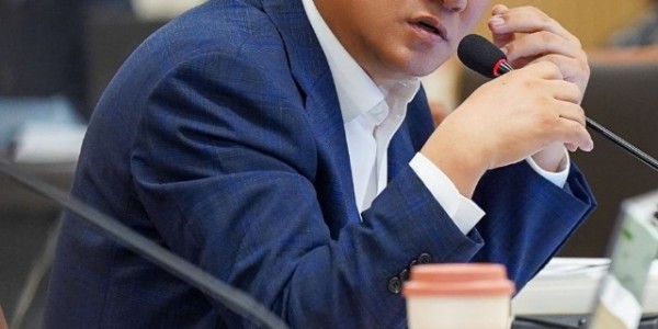 241114 오준환 의원, 일산 마두역 인근 ‘그랜드프라자 지반침하 현상’ 지하수 유출로 인한 사고로 의심된다.jpg