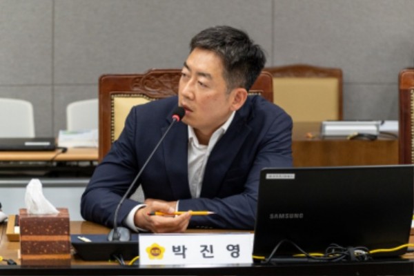 241115 박진영 의원, 경기도 DMZ 오픈 페스티벌 총체적 부실 의혹 제기.jpg