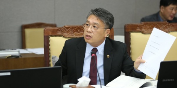 241115 이석균 의원, “남북교류협력기금, 반환 대상 금액조차 회수 못 해…도민 세금 낭비 심각”.jpg