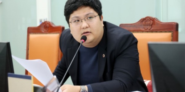 241119 오창준 의원, “도민권익위원회 법적 충돌과 장애인 고용 미달 문제” 비판.jpg