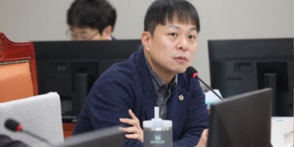 241120 유영일 의원, “경기도 갑질 처리 실태 전반적 부실 지적 … 갑질 관련 종합 매뉴얼 마련 요구에 경기도 비서실장 ‘만들겠다’ 답변”.jpg