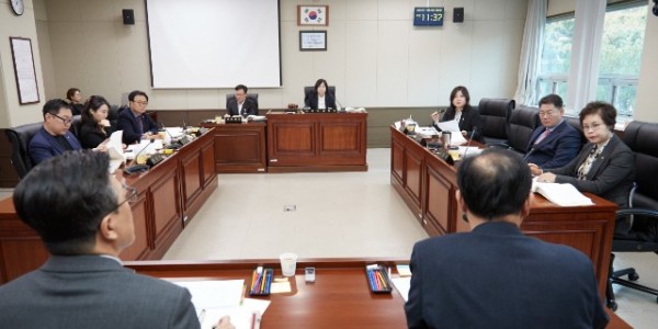 20241125 행정사무감사 7일차(3)-경제환경위원회.jpg