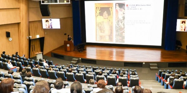 8-2. 이상일 용인특례시장이 17일 연세대학교 용인세브란스 병원에서 교직원을 대상으로 특강했다.jpg