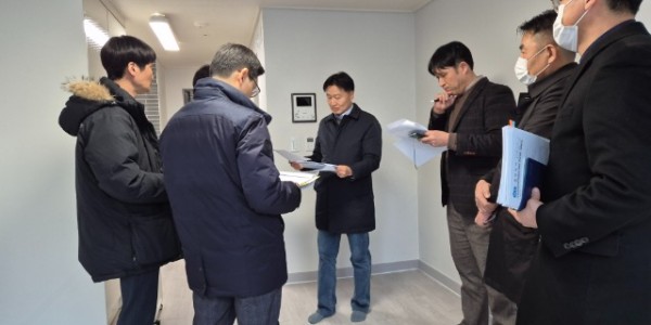 250117 김태희 의원, 주택정책과 ·경기주택도시공사(GH)와 안산 지역 공공임대주택 현장점검 및 주거안정화 방안 모색1.jpg