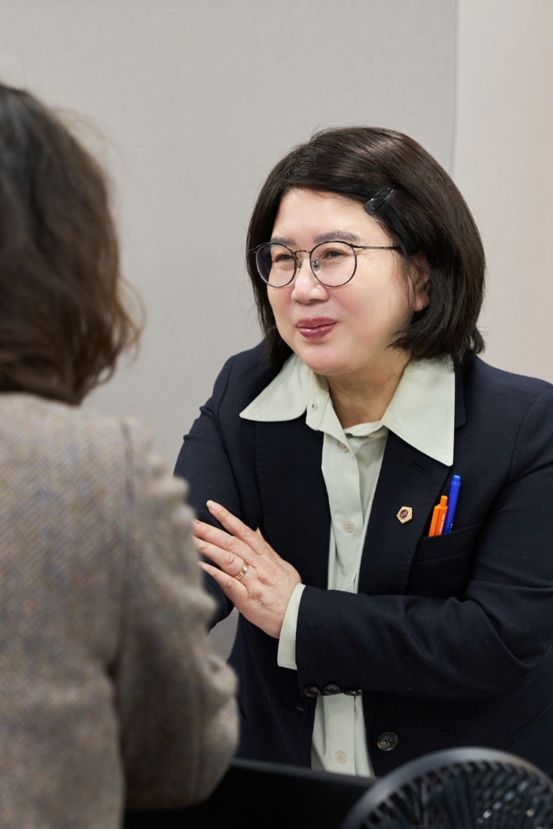 250214 이서영 의원, 25만권 장서 보유한 성남교육도서관, 이용 활성화 위한 홍보 강화 필요.jpg