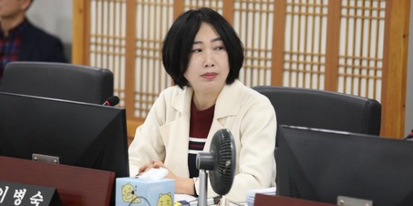 250207 이병숙 의원, 경기도 소상공인 보호 및 지원에 관한 조례 전부개정조례안 대표발의.jpg