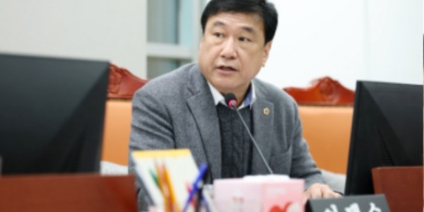 250213 이택수 의원, 경기도교육청 기금 심의 엉망 지적1.jpg