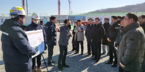 5-1. 원삼·평택 반도체 산단 현장 방문.jpg