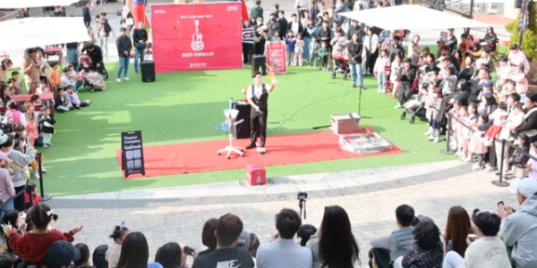 [사진자료] 용인문화재단 아임버스커 공연사진 (1).png