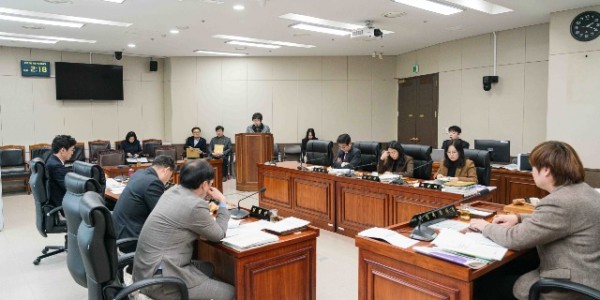 20250304 용인특례시의회  올해 의원연구단체 9개 운영(3).jpg