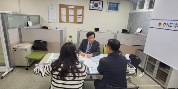 250312 문형근 의원, 지역 발전을 위한 현안사업 논의.jpg