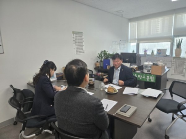 250327 성기황 의원, 경기교육에 지속가능발전 담는 조례 제정 추진.jpg