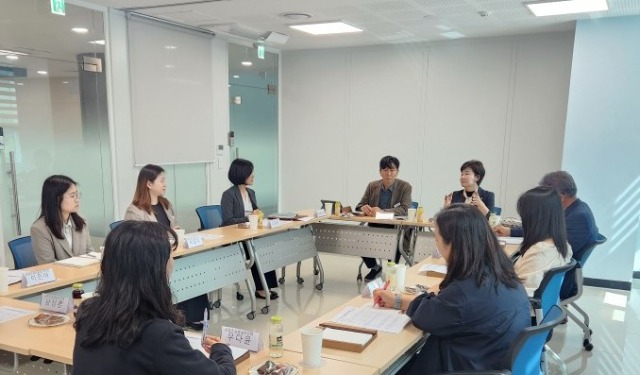 250422 황진희 의원, 부천교육지원청과 함께 2025 늘봄학교 안전대책 마련 정담회 개최.jpg