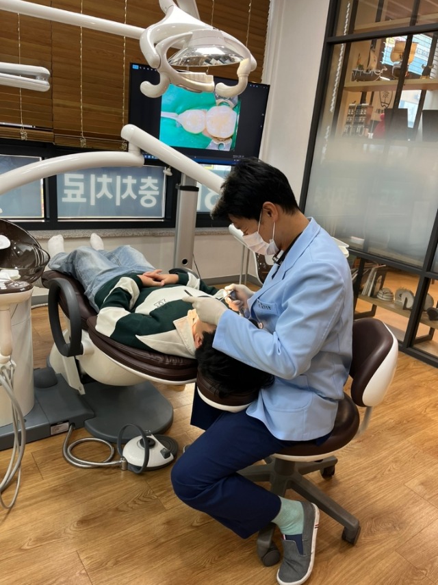 8. 용인특례시는 5월부터 지역 내 초등학생 4학년을 대상으로 치과주치의사업을 시행한다.jpg