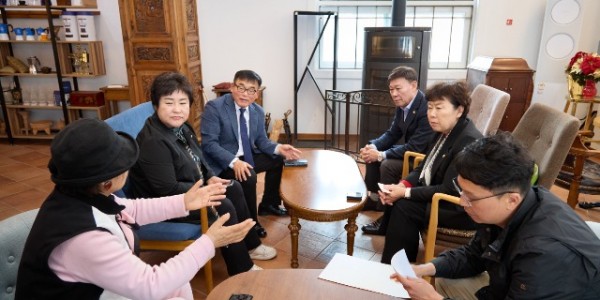 20250402 용인특례시의회 의원연구단체 용인, 축제를 eat(잇)다 연구회, 예아리 박물관 견학(1).jpg