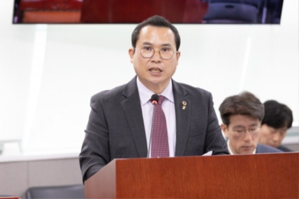 250414 이오수 의원, 경기도 김치산업 육성 및 진흥 조례 일부개정조례안 상임위 통과(1).jpg