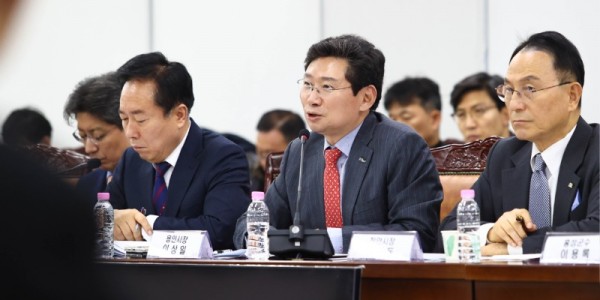 1-1. 2024년 12월 12일 이상일 용인특례시장이 국토교통부 세종청사 대회의실서 열린 제7차 국가산단 범정부 추.jpg