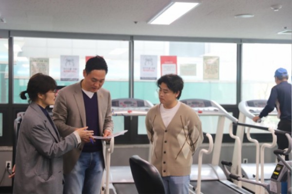 250421 오석규 의원, 의정부시장애인복지관 노후 시설 확인 및 환경 개선을 위한 현장 점검 (1).JPG.jpg