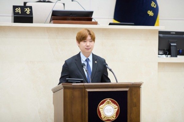 20250423 제292회 임시회 제3차 본회의 5분 자유발언-3.이상욱 의원(1).jpg