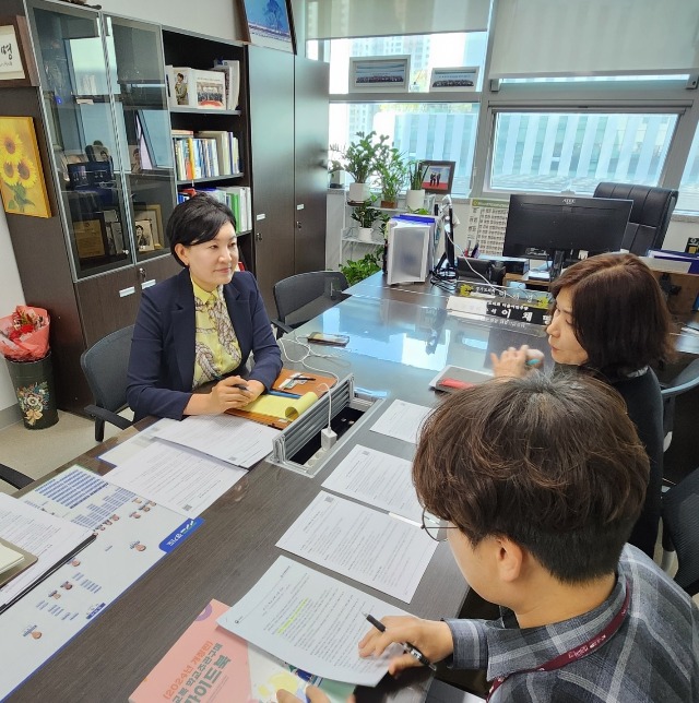 250502 이채명 의원, 교복지원 사각지대 해소 속도, 조례 개정 논의 본궤도 진입.jpg