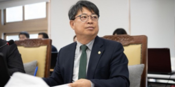 250508 김재훈 의원, 고립·은둔 청년 지원사업 관련 업무보고 가져 (1).JPG.jpg