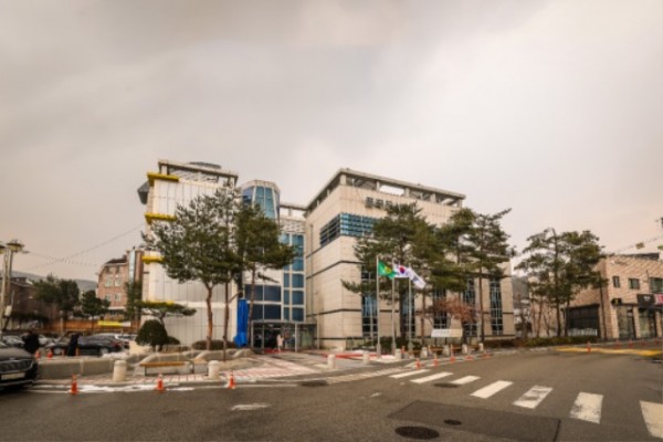 4. 포곡도서관 전경.jpg