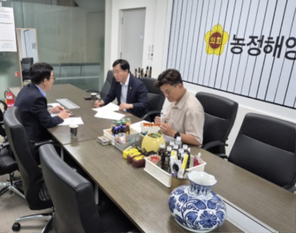 250527 윤종영 의원, 스마트농업은 경기북부 농업의 미래.jpg