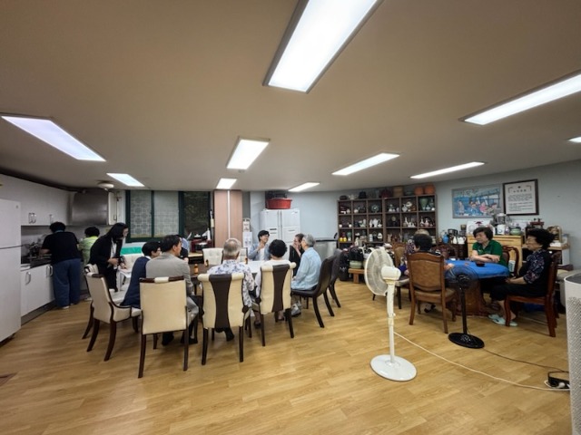 6-1. 용인특례시 기흥구가 무더위쉼터 운영 현황을 점검했다..jpg