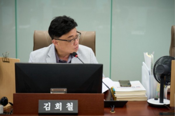 250617 김회철 의원, 부서간 업무 칸막이 없는 행정으로 안전한 교육활동 보호해야.jpg