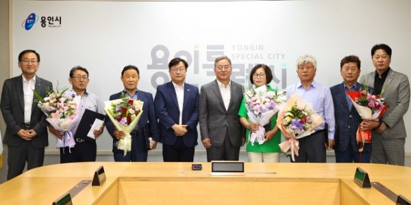 4. 23일 용인특례시에서 2025년 상반기 영농폐기물 수거 경진대회 시상식이 열렸다..jpg