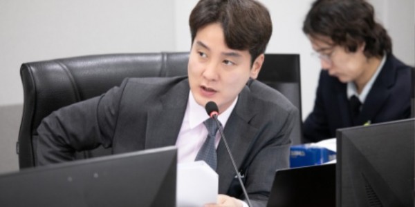 250623 김일중 의원, “사업비 증액·기간 연장에도 집행률 0.3%… 경기도기록원 설립사업, 더 이상 지연 없어야”.jpg