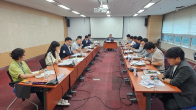 11. 용인특례시가 국가산단 산업단지계획 변경에 따른 ‘인허가 지원 TF 회의’를 개최했다..jpg