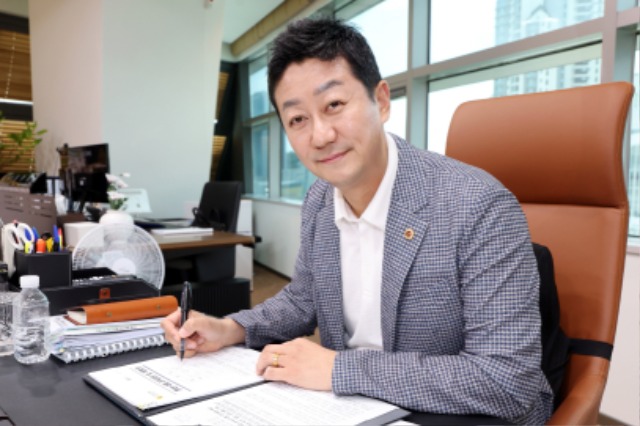 250724 경기도의회, 미래 의정 위한 실사구시형 조직개편 추진 (1).jpg