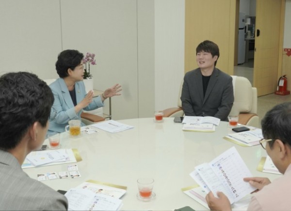 20250701 의원연구단체 용인특례시 경제발전 연구회, 고흥군의회·여수시의회 벤치마킹 실시(1).jpg