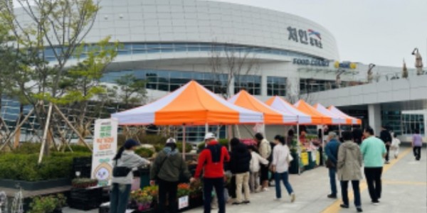 1. 용인특례시는 처인휴게소에 로컬푸드 직거래 장터를 매주 일요일 운영한다.jpg