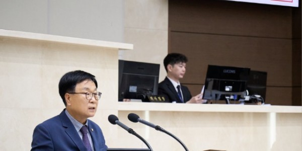 사진1. 용인특례시의회 김영식 의원이 18일 열린 제294회 임시회 제2차 본회의에서 5분 자유발언을 하고 있다..jpg