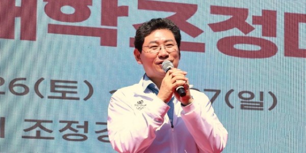 3-1. 26일 용인조정경기장에서 이상일 시장이 대회사를 하고 있다.jpg