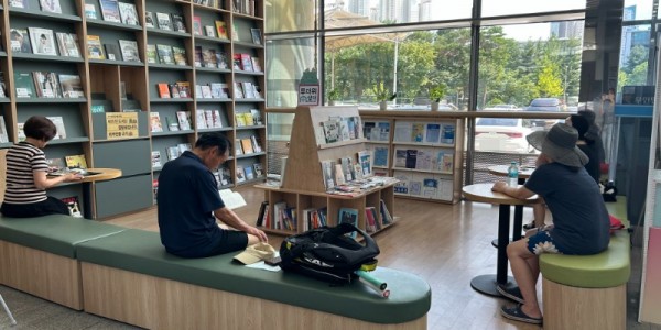 5. 기흥구는 지역내 행정복지센터와 구청 청사를 무더위쉼터로 지정했다.JPG