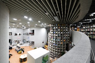 4. 용인특례시는 경기도 공공도서관 운영평가에서 성복‧청덕‧양지해밀도서관이 ‘우수도서관’으로 선정됐다고 밝혔다. 사진은.jpg