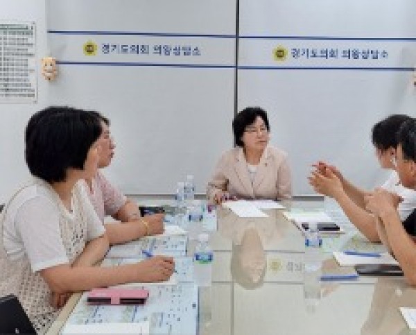 250807 김옥순 의원, 급식실 현대화사업 추진 간담회 개최 (1).jpg