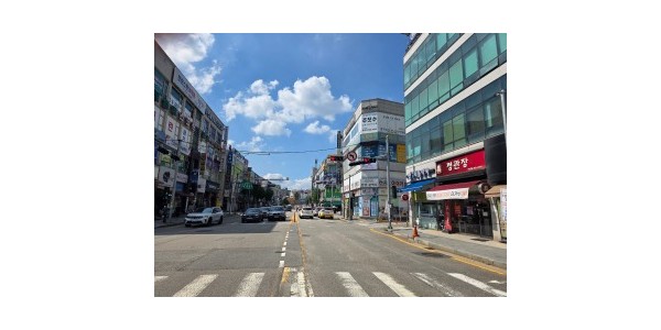 2. 제15호 골목형상점가로 지정된 구성언남 골목형상점가 전경.jpg