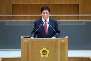 250905 김상곤 의원, 문서 대량 인쇄, 더 이상 방치 안돼...5분 자유발언 통해 관행 개선 촉구 (1) (1).jpg