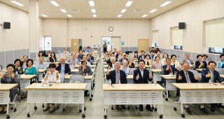 2-1. 이상일 용인특례시장이 _12일 용인 시니어스카우트 회원을 대상으로 한국의 초고가 작품과 화가스토리를 주제로 특강을 했다..jpg